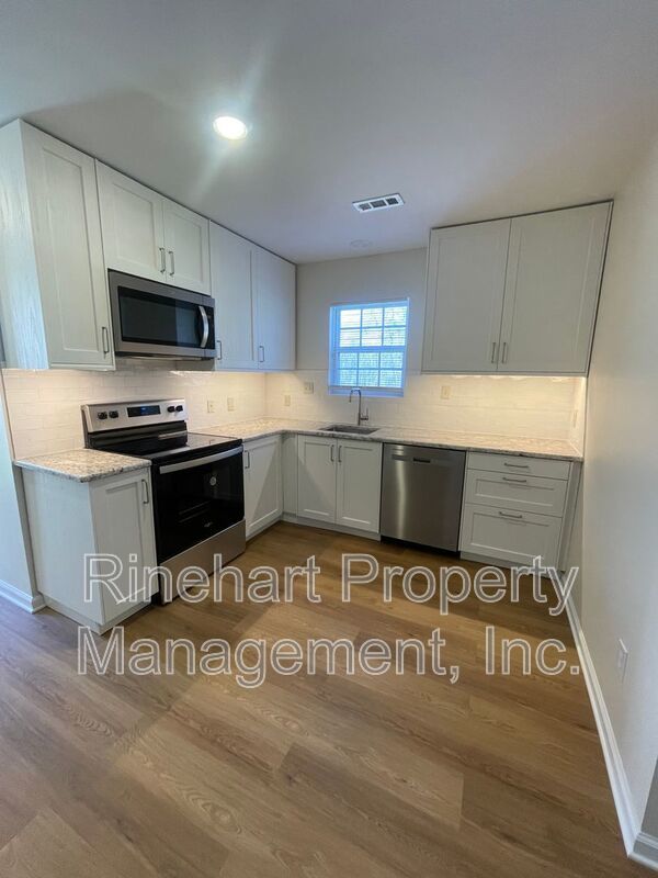 Modern Charm in Rock Hill: Fully Renovated 2-Bedroom Home with Brand New Appliances property image