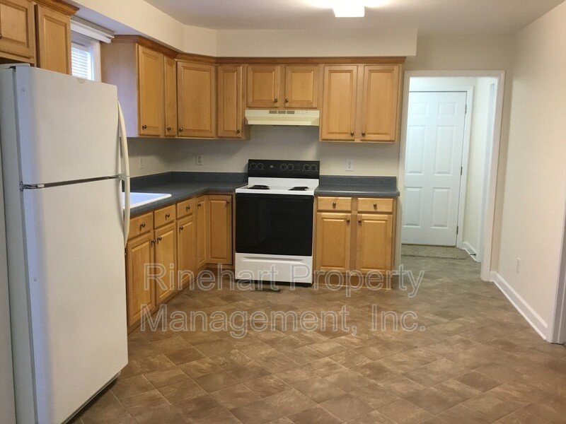 2 Bedroom 1 Bathroom House minutes from Lige Street Park & Carroll Park! property image