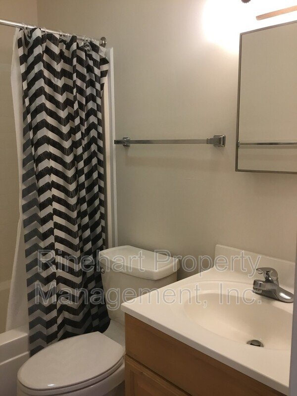 2 Bedroom 1 Bathroom House minutes from Lige Street Park & Carroll Park! property image