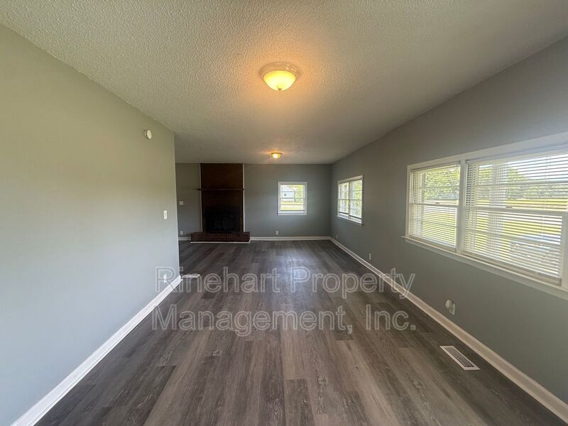 Three Bedroom Brick Home with Large Yard property image