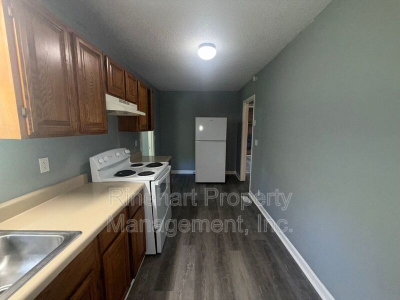 Three Bedroom Brick Home with Large Yard property image