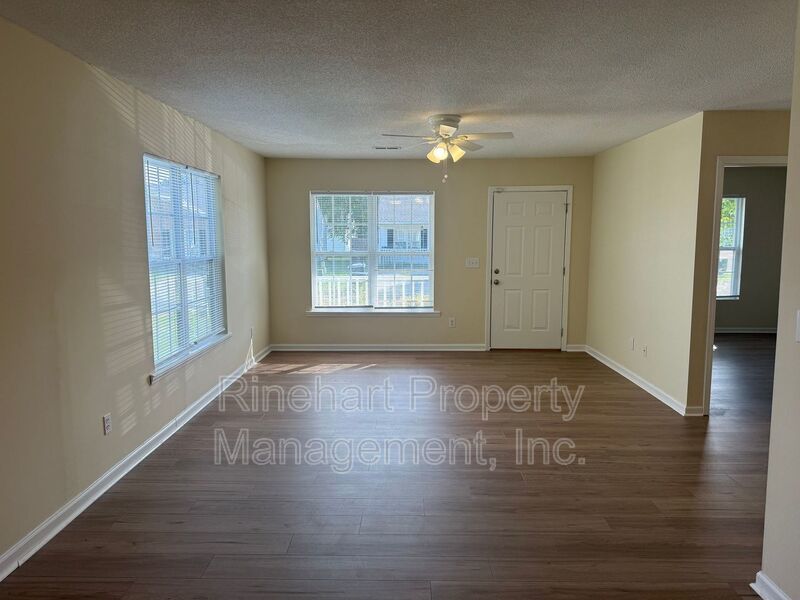 2BR/2BA Duplex in Cherry Meadows! property image