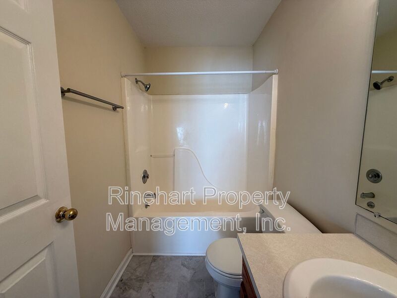 2BR/2BA Duplex in Cherry Meadows! property image