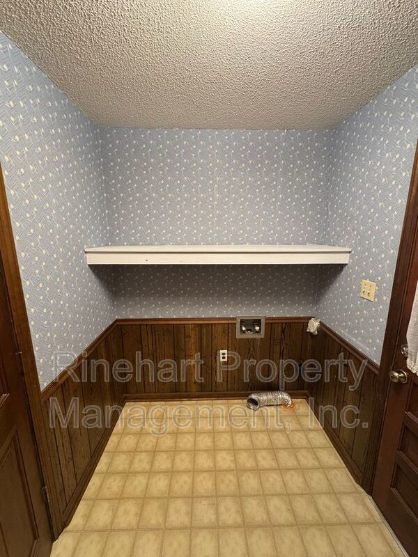 Beautuful Country Setting Just Minutes from Major Corridors property image