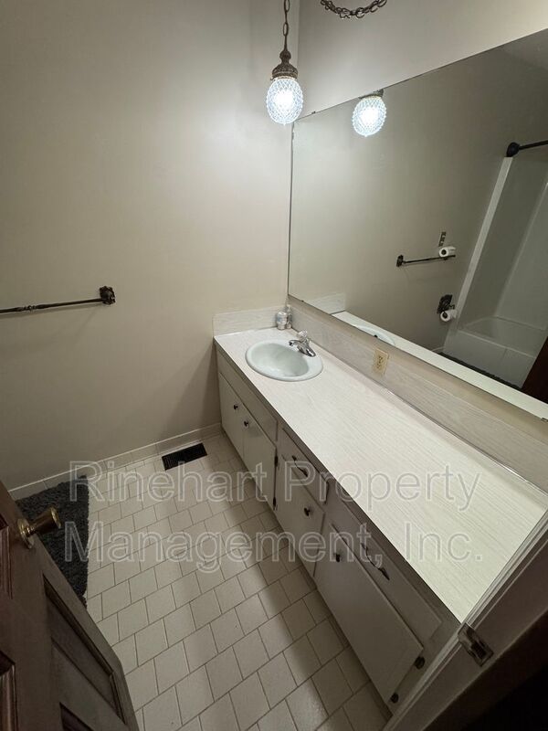 Beautuful Country Setting Just Minutes from Major Corridors property image