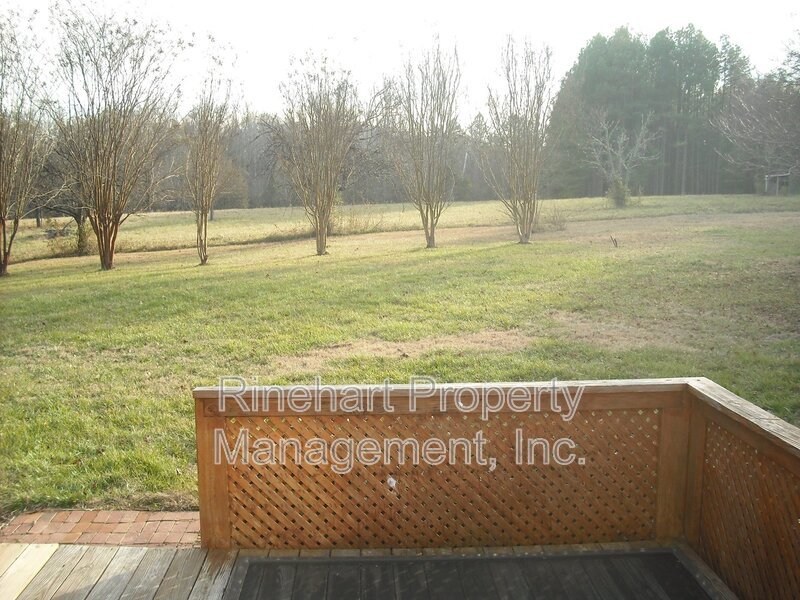 Beautuful Country Setting Just Minutes from Major Corridors property image