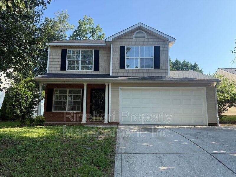Freshly Updated 3BR Home with New Flooring & 2-Car Garage in Rock Hill property image
