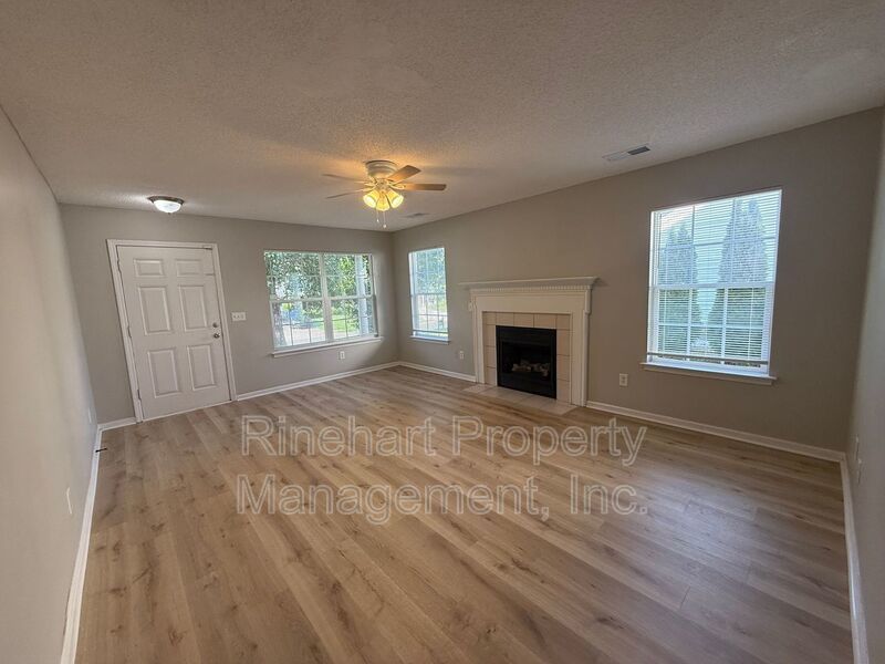 Freshly Updated 3BR Home with New Flooring & 2-Car Garage in Rock Hill property image
