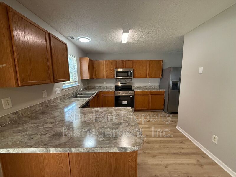 Freshly Updated 3BR Home with New Flooring & 2-Car Garage in Rock Hill property image