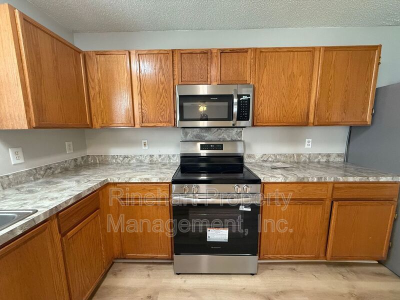Freshly Updated 3BR Home with New Flooring & 2-Car Garage in Rock Hill property image