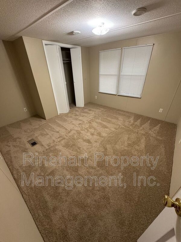 3-bedroom, 2-bathroom Home with Sunroom! property image