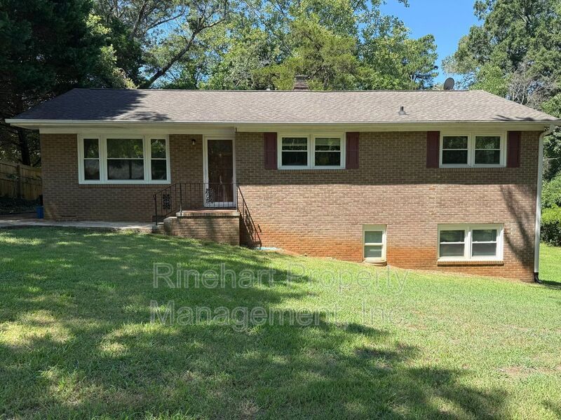 4-Bedroom, 2-Bathroom Brick Home property image