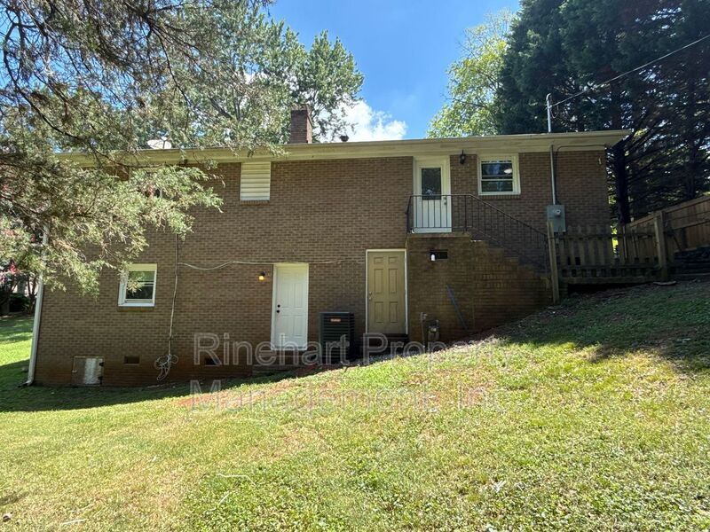 4-Bedroom, 2-Bathroom Brick Home property image