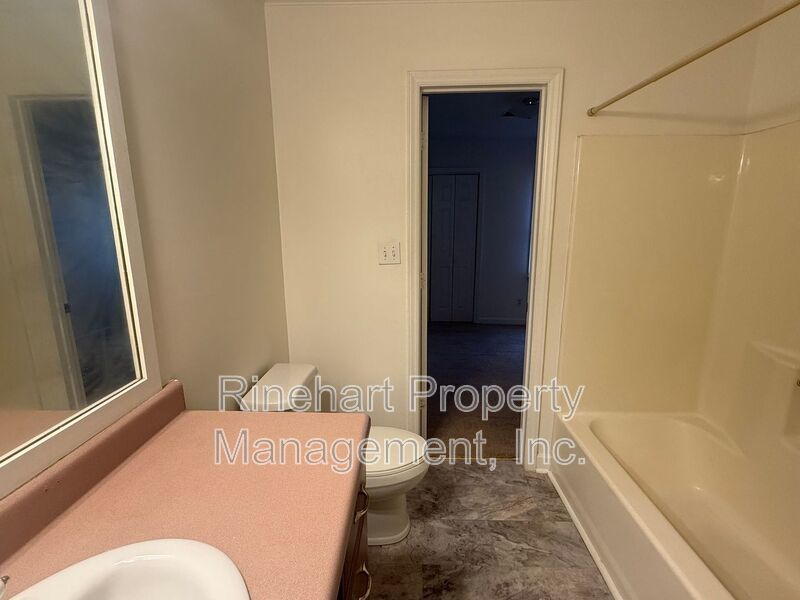 2 Bedroom Condo near Cherry Park **Rent Special: $300 off of the first month of rent** property image