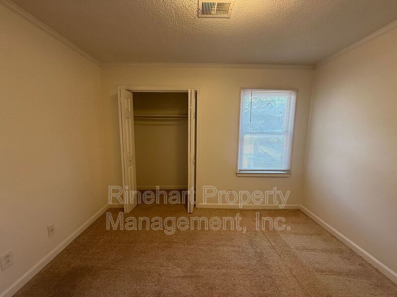 2 Bedroom Condo near Cherry Park **Rent Special: $300 off of the first month of rent** property image