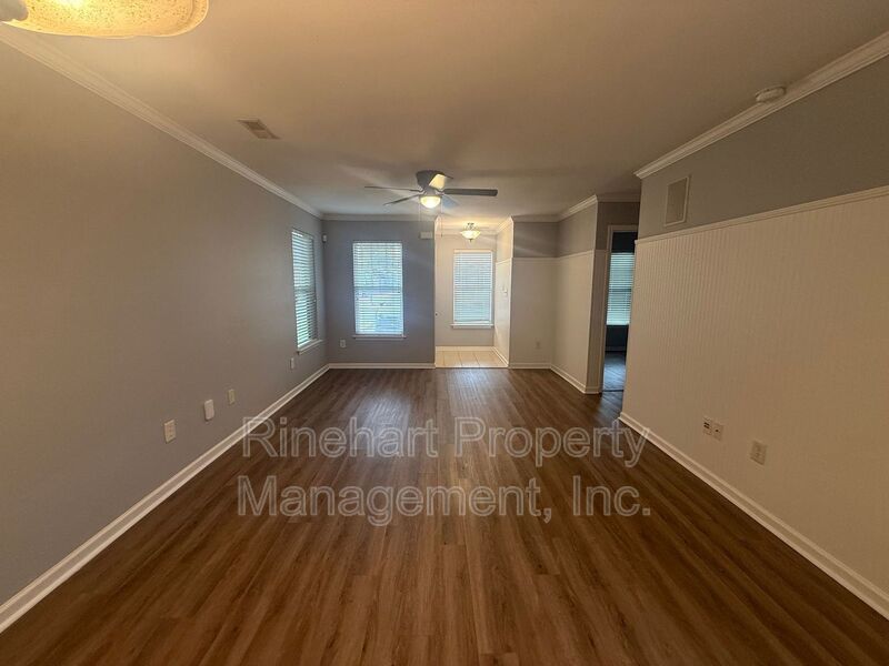 End-Unit Townhome Near Lake Wylie Shopping & Dining property image