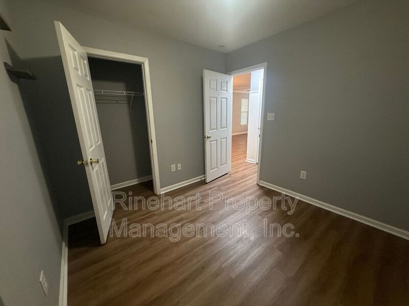 End-Unit Townhome Near Lake Wylie Shopping & Dining property image