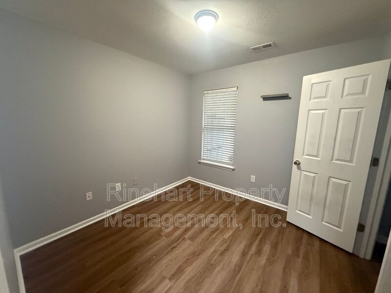 End-Unit Townhome Near Lake Wylie Shopping & Dining property image