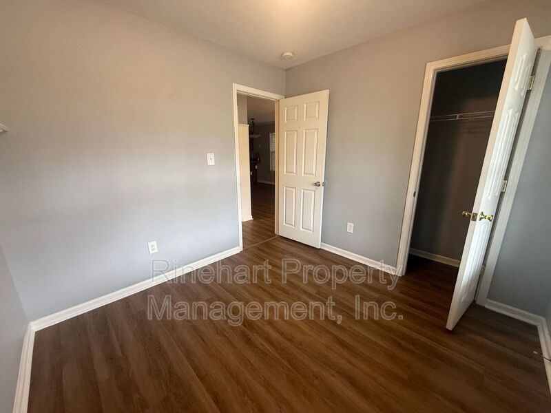 End-Unit Townhome Near Lake Wylie Shopping & Dining property image