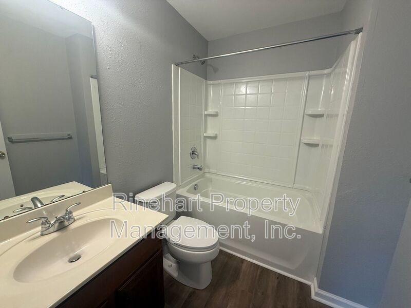 End-Unit Townhome Near Lake Wylie Shopping & Dining property image