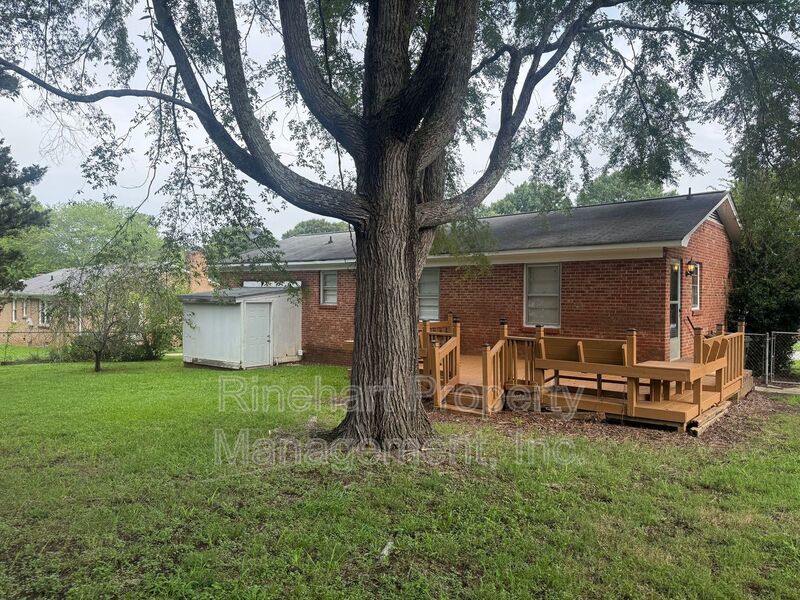 3 Bedroom near Hargett Park! property image