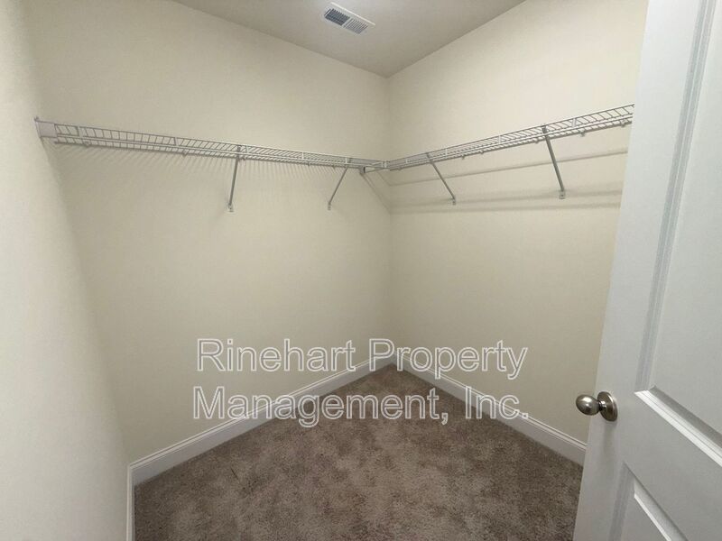 Paddlers Cove 3 Bedroom 2.5 Bath Townhome property image