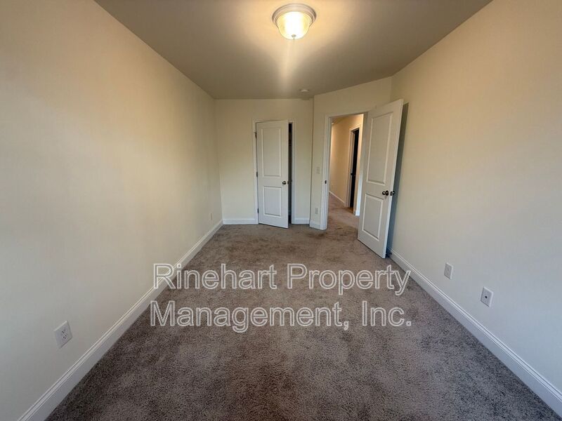 Paddlers Cove 3 Bedroom 2.5 Bath Townhome property image