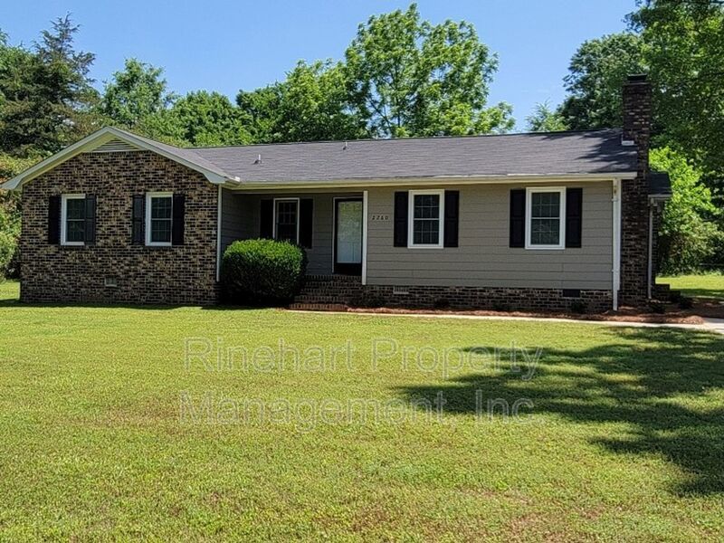Cozy, 3-Bedroom Ranch property image