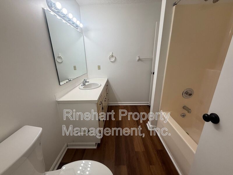 Two Bedroom Duplex in Chandler Estates property image