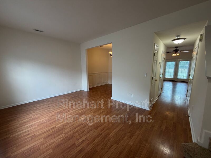 Welcome to this spacious 2 bedroom, 2.5 bath townhome in Atherton Place! property image