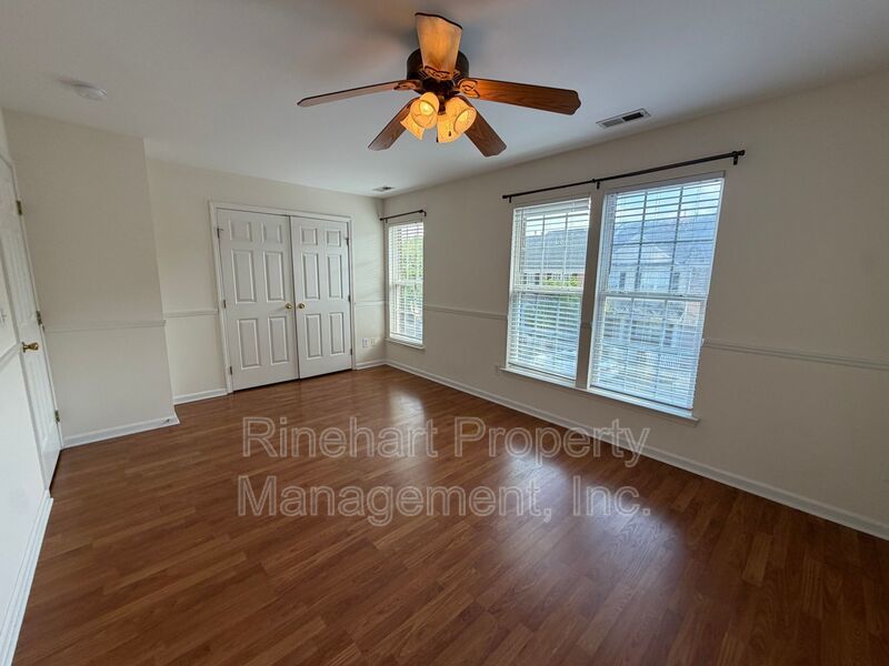 Welcome to this spacious 2 bedroom, 2.5 bath townhome in Atherton Place! property image