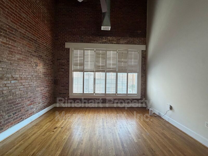 Downtown Loft Apartment!! property image