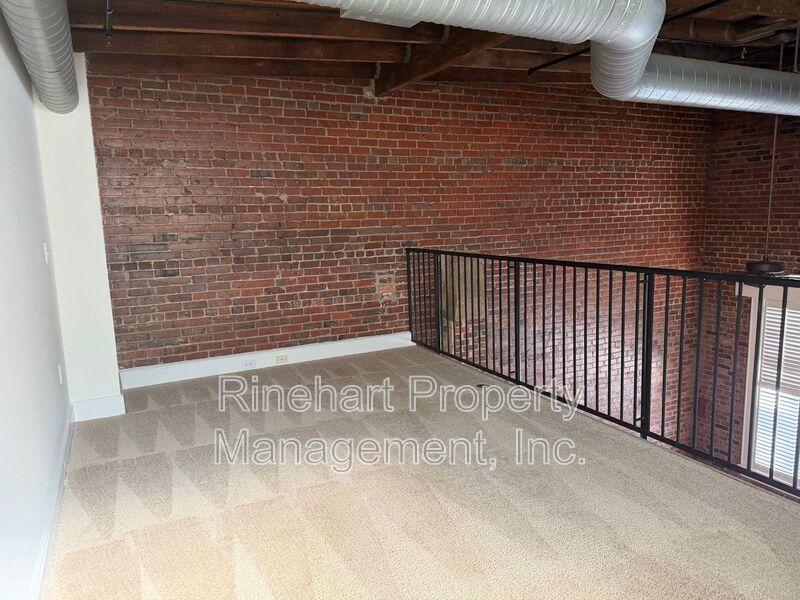 Downtown Loft Apartment!! property image