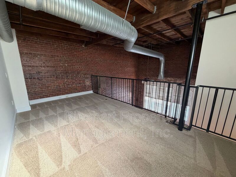 Downtown Loft Apartment!! property image