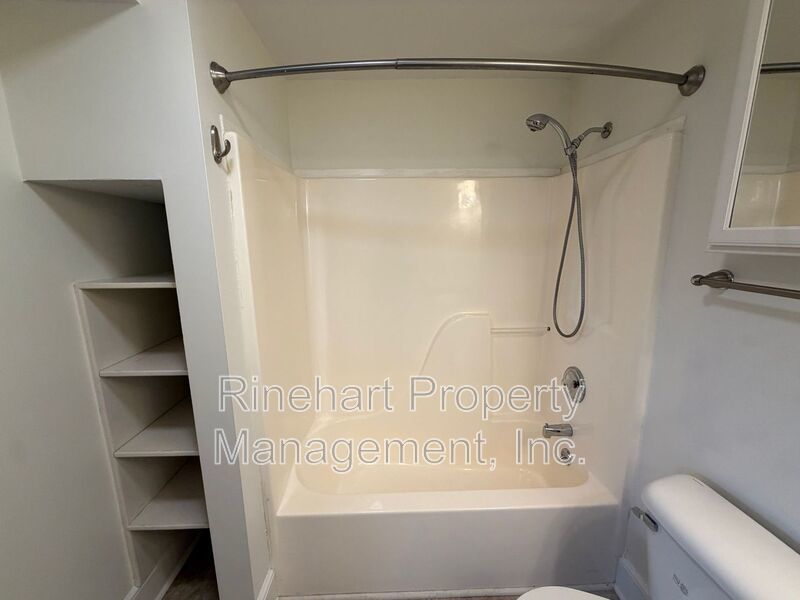 Downtown Loft Apartment!! property image