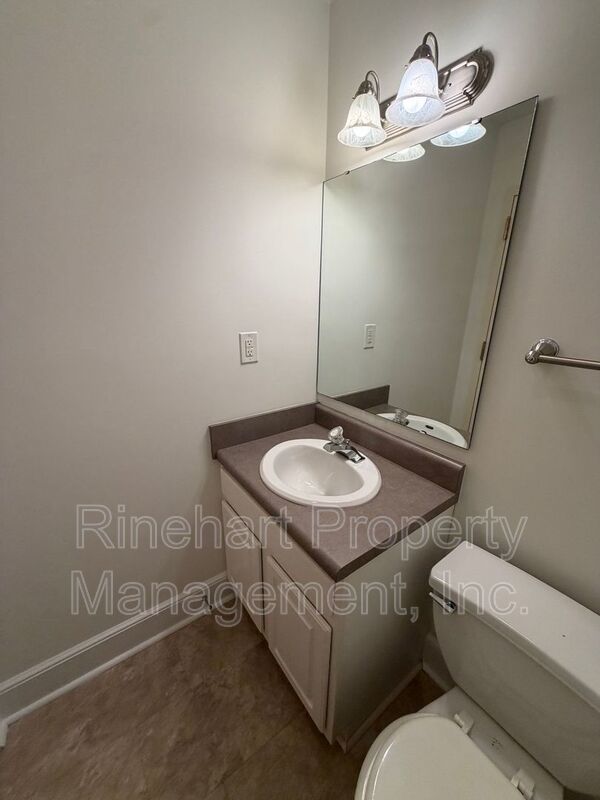 Downtown Loft Apartment!! property image