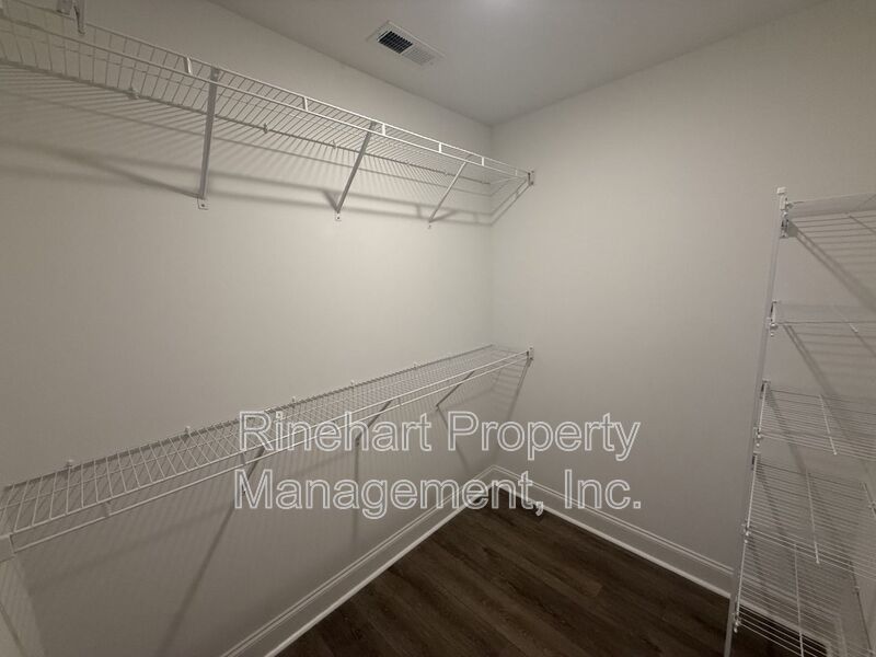 Modern 3BR/2BA Home Walking Distance to Downtown York property image
