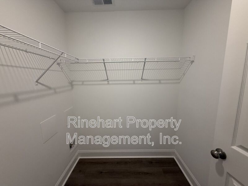 Modern 3BR/2BA Home Walking Distance to Downtown York property image