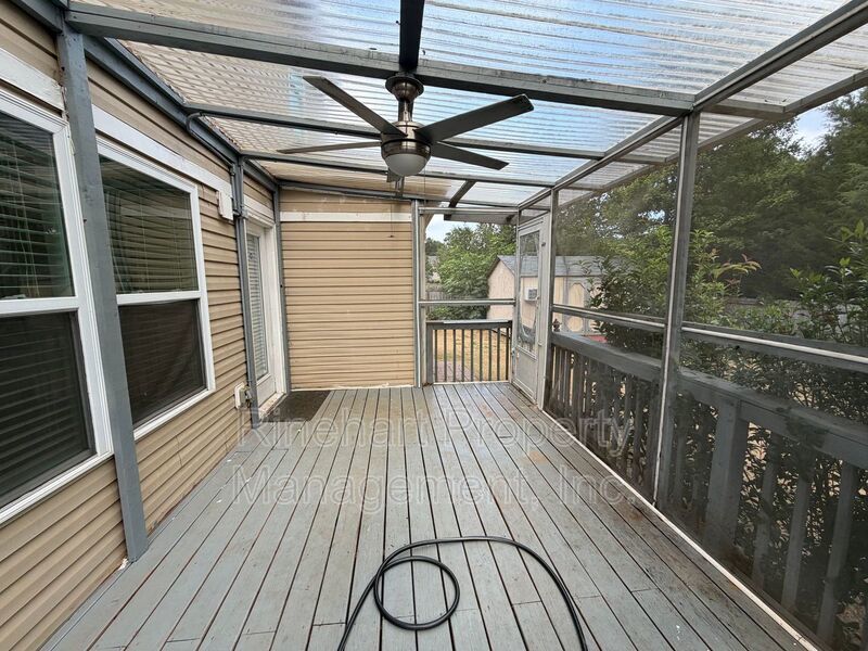 Spacious 3 Bedroom Home with Loft, Screened Deck & Fenced Yard property image