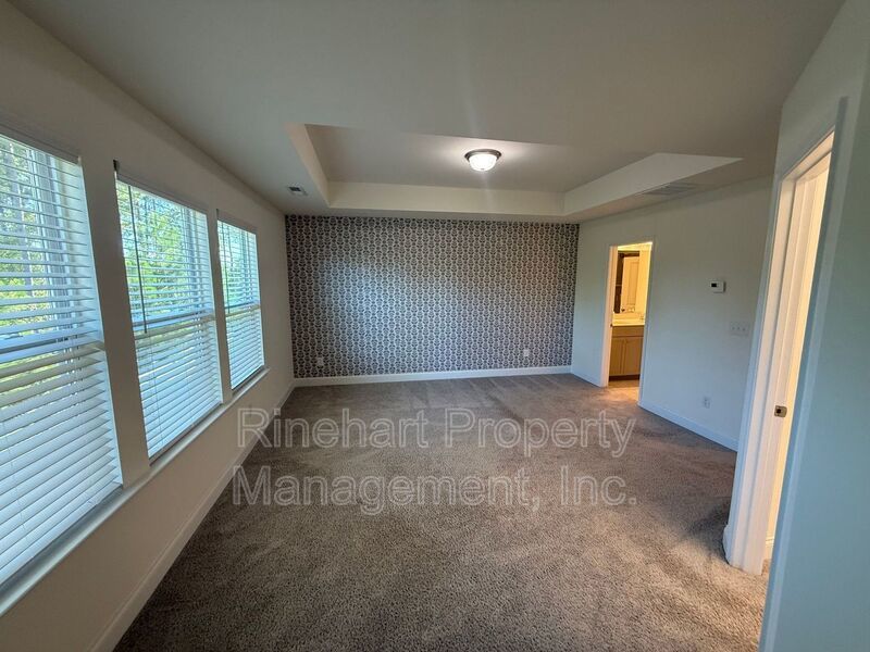 3BR/2.5BA Townhome in Paddlers Cove | Garage, Lake Access, Lawn Care Included property image