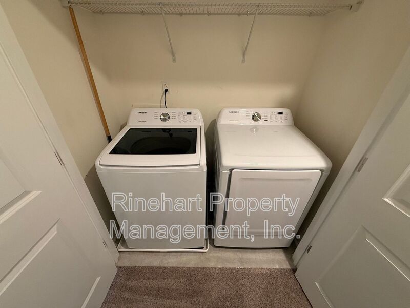 3BR/2.5BA Townhome in Paddlers Cove | Garage, Lake Access, Lawn Care Included property image