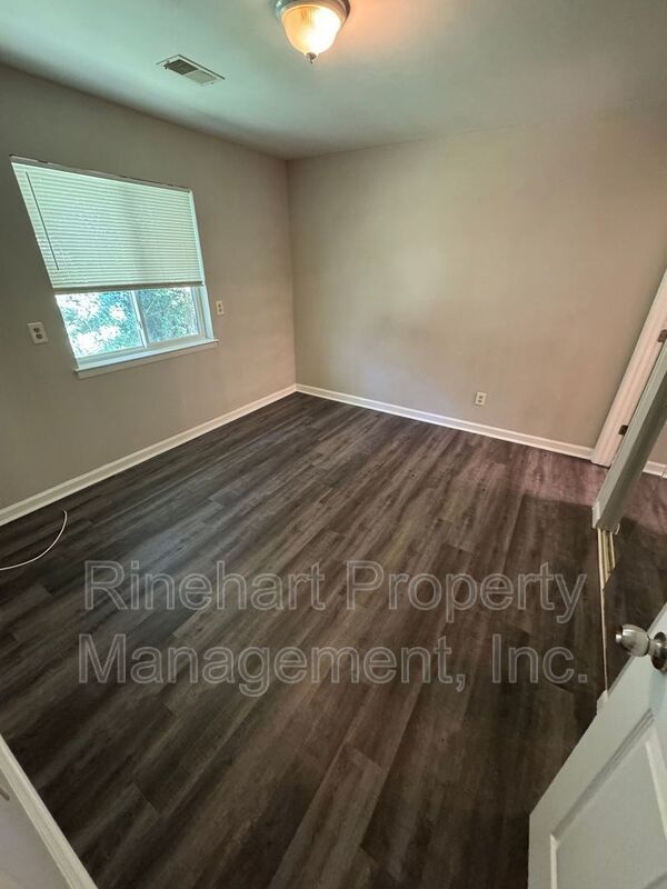 Two-bedroom, Two-bathroom Condo in Eagles Place property image