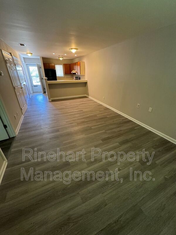 Two-bedroom, Two-bathroom Condo in Eagles Place property image