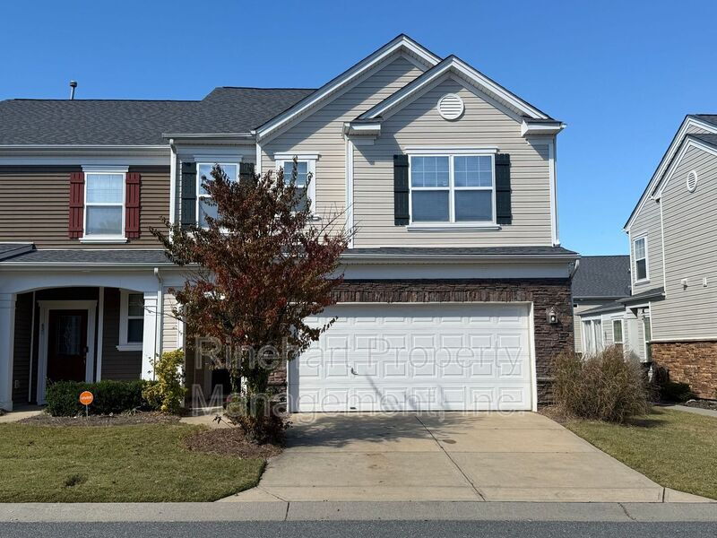 3BR/2.5BA Home with 2-Car Garage & Community Pool in Catawba Village property image