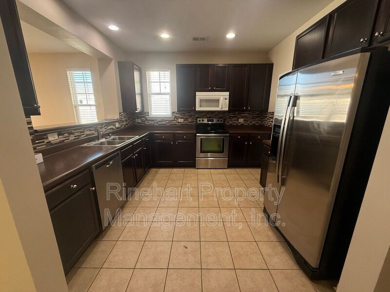 3BR/2.5BA Home with 2-Car Garage & Community Pool in Catawba Village property image