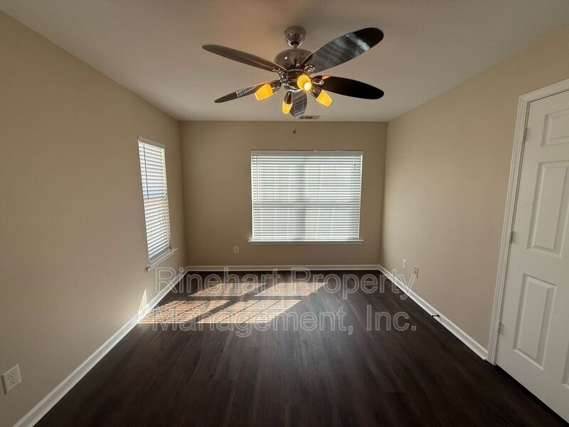 3BR/2.5BA Home with 2-Car Garage & Community Pool in Catawba Village property image