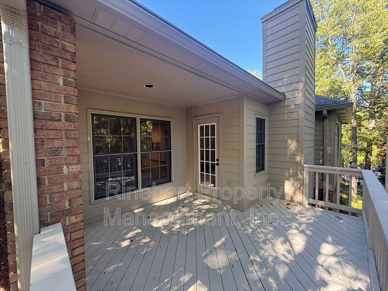 Open-Concept 3BR/2BA in Tega Cay | Vaulted Ceilings, Double Garage, Fort Mill Schools property image