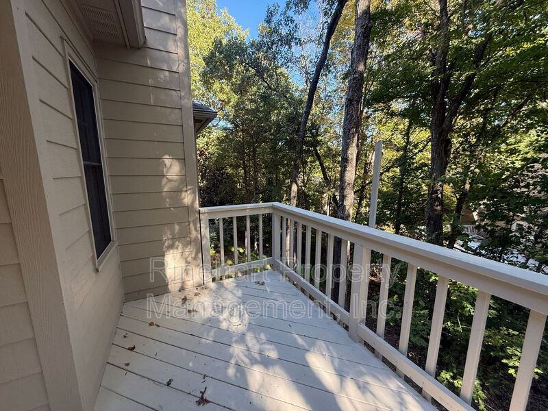 Open-Concept 3BR/2BA in Tega Cay | Vaulted Ceilings, Double Garage, Fort Mill Schools property image