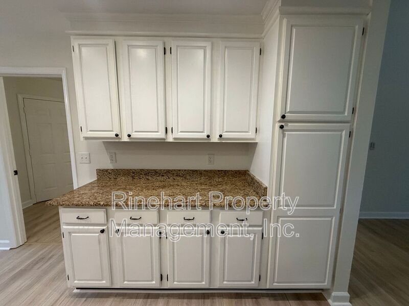 Open-Concept 3BR/2BA in Tega Cay | Vaulted Ceilings, Double Garage, Fort Mill Schools property image