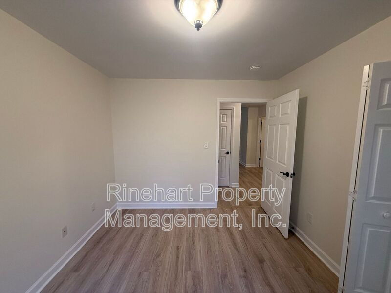 Open-Concept 3BR/2BA in Tega Cay | Vaulted Ceilings, Double Garage, Fort Mill Schools property image